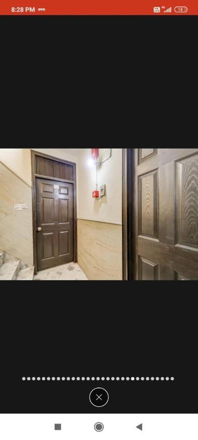 Hotel Mahalaxmi Deluxe Nueva Delhi Exterior foto